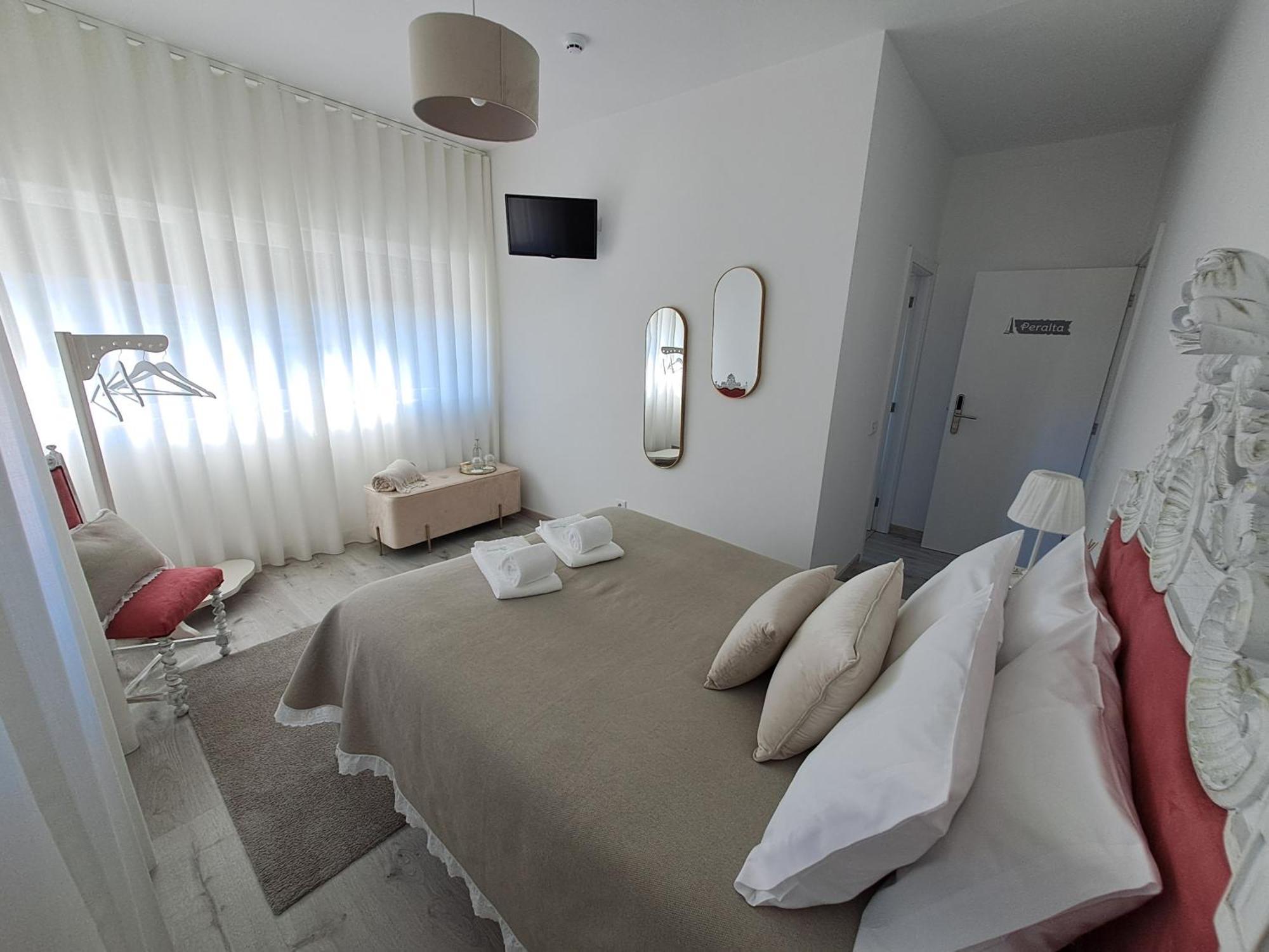 לאוסה Aroucehostel מראה חיצוני תמונה
