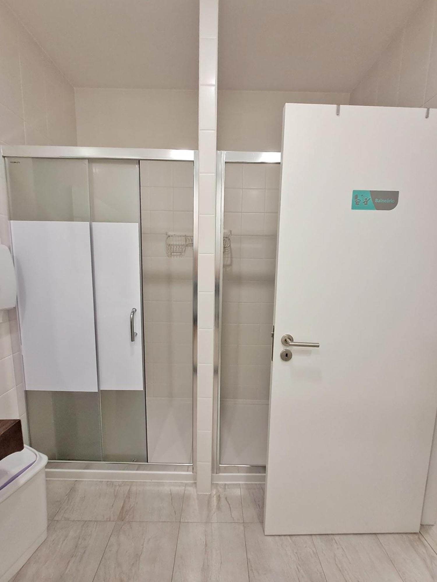 לאוסה Aroucehostel מראה חיצוני תמונה