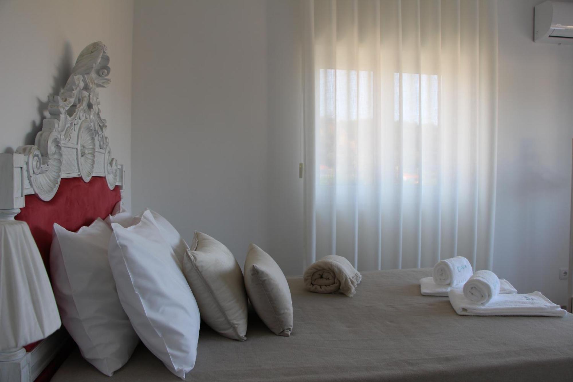 לאוסה Aroucehostel מראה חיצוני תמונה