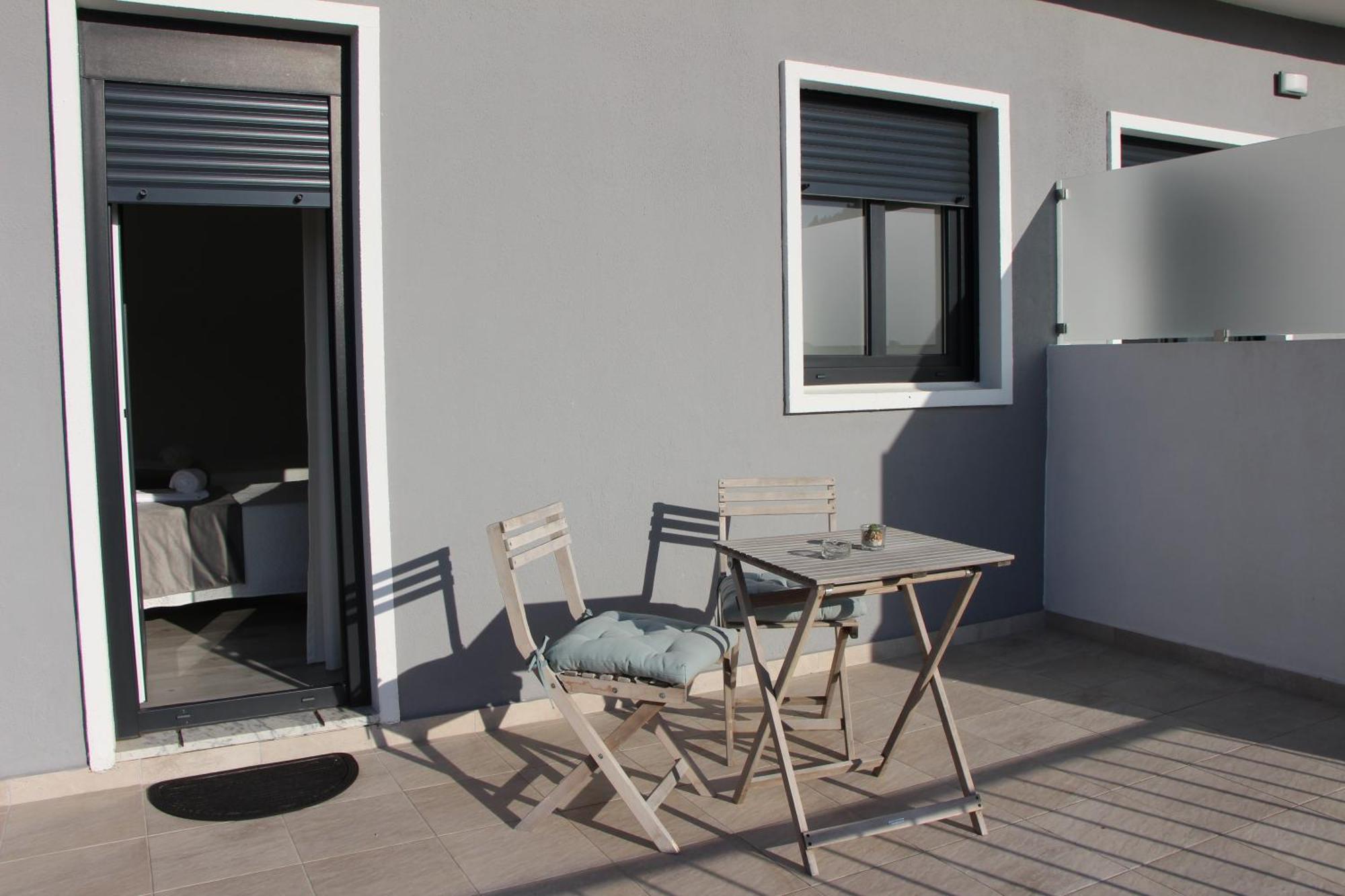 לאוסה Aroucehostel מראה חיצוני תמונה